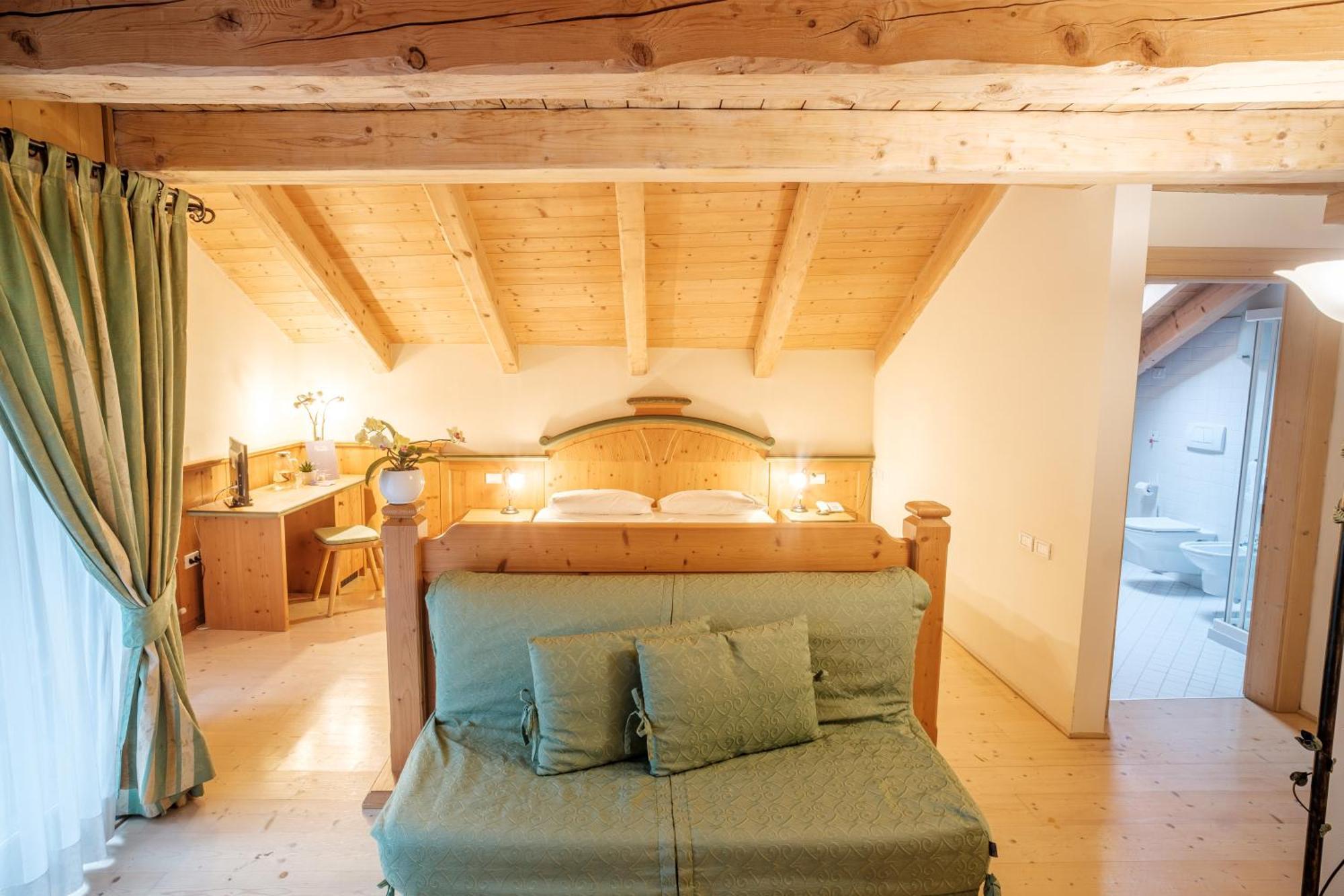 Casa Moresc Spiazzo  Room photo